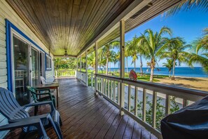 Terrace/patio - Dream Beach Home! Snorkel reef off 400' dock! (Roatan)