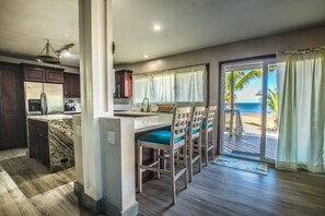 Fridge, microwave, oven, coffee/tea maker - Dream Beach Home! Snorkel reef off 400' dock! (Roatan)