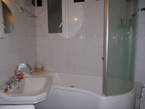 Hair dryer, towels