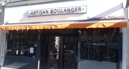 Voltaire. Appartement 62m2 lumineux et confortable avec parking.