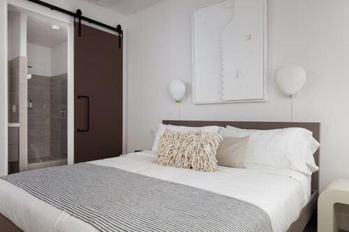 Boutique Hotel Room above The Jefferson Theater on the Downtown Mall