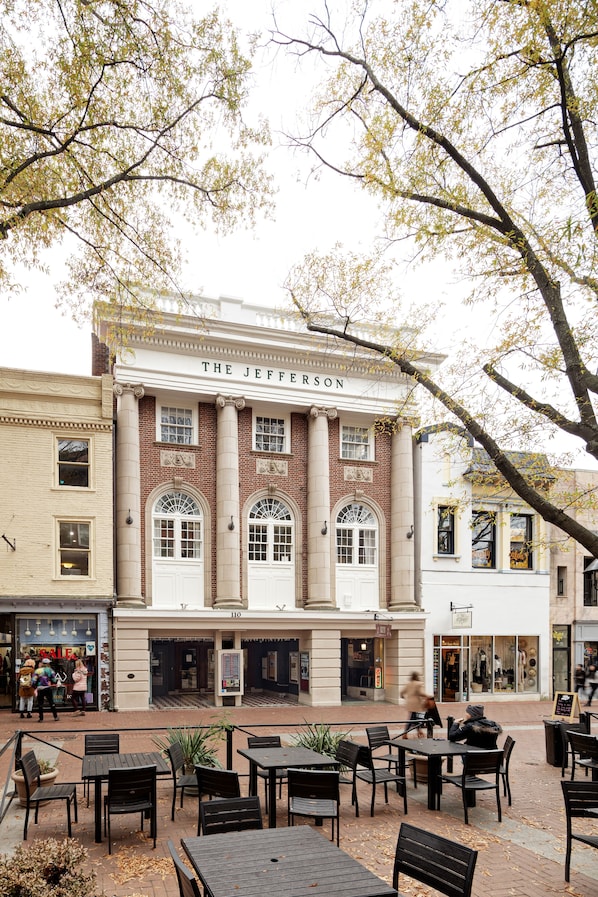 Restauration extérieure