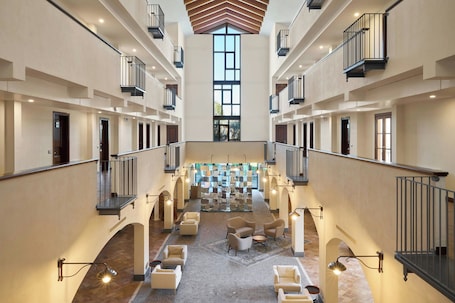 Reception. Four Points Flex by Sheraton Naples Marigliano