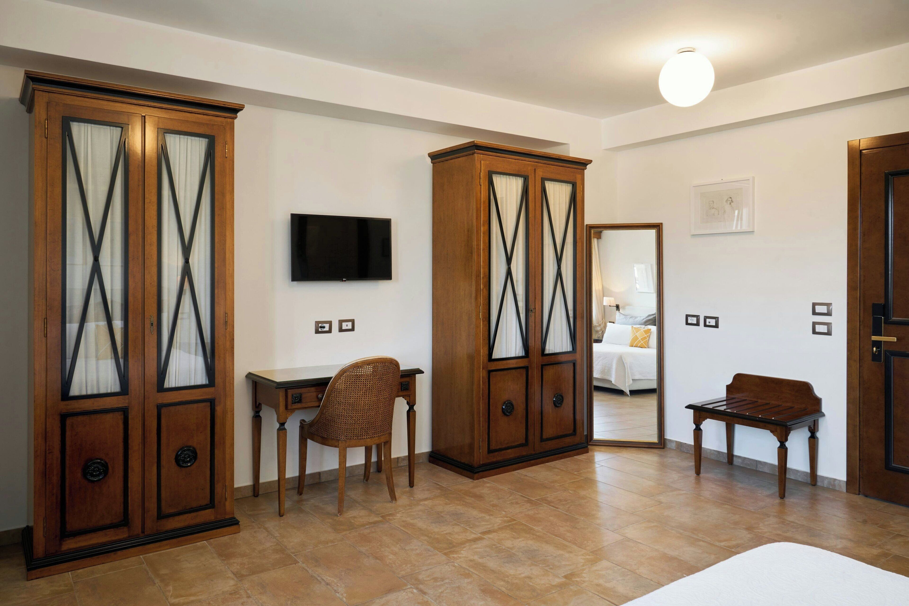 superior room, 1 double bed | 1 bedroom, minibar, in-room safe, desk