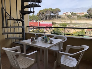Apartamento, 2 quartos | Sacada