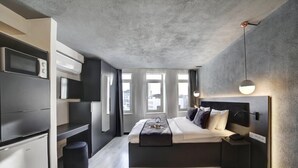 Deluxe Quadruple Room | Free WiFi, bed sheets - Seya Suites Hotel (Istanbul)