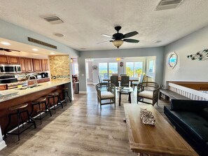 Interior - PIRATES PARADISE---Quiet Gulf Front  Property near Clearwater/Tarpon Springs!! (New Port Richey)