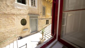 Balcony view - AG2 - Casa Rooms (Valletta)