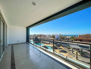 Terrace/patio - Unwind in a Modern Condo with Stunning View #303 (Puerto Peñasco)