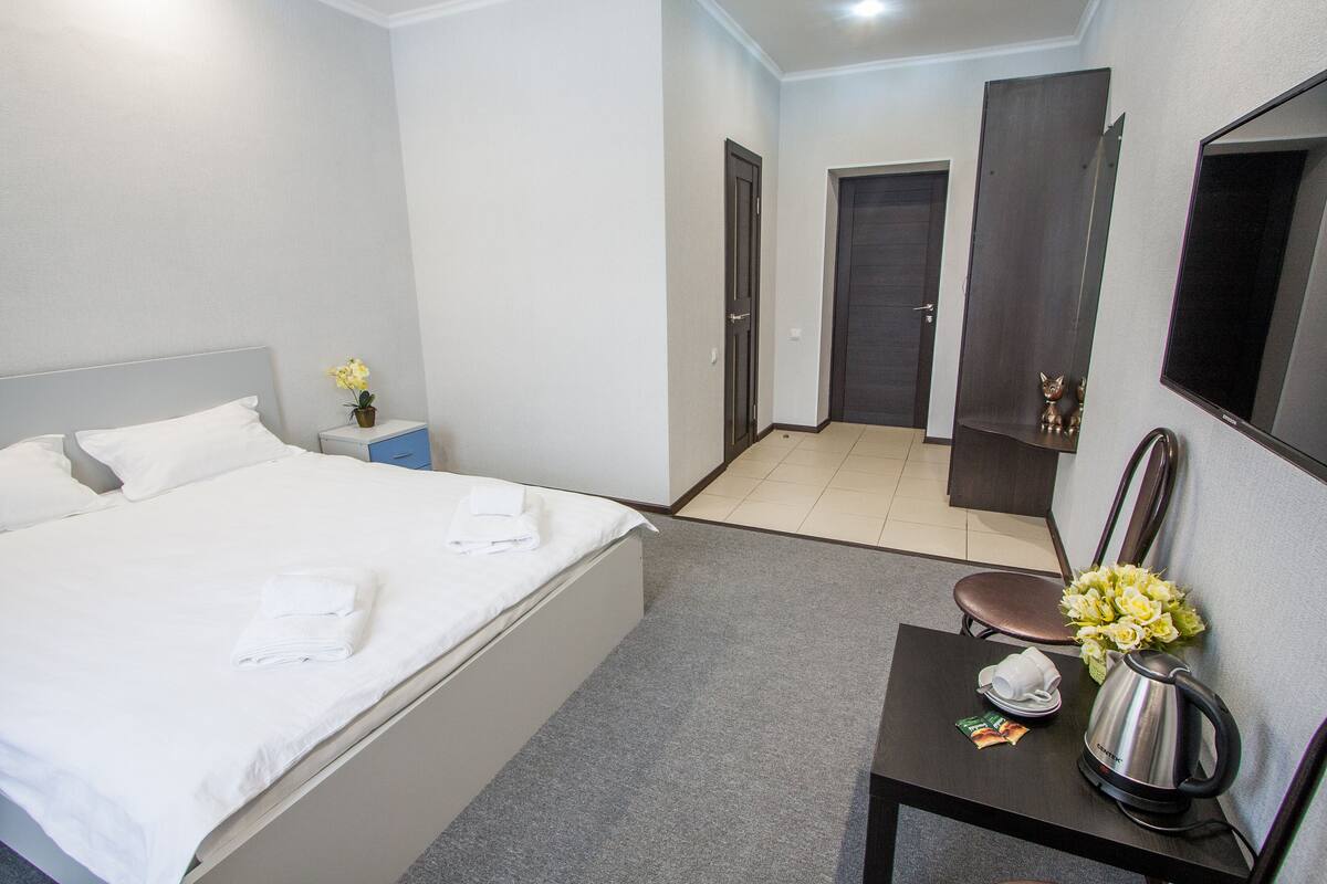 Kamar Double | Setrika/meja setrika, Wi-Fi gratis, dan seprai linen