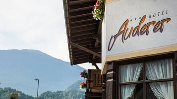 Voorkant van accommodatie