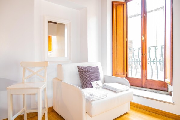 Appartement Supérieur, 2 chambres, balcon | Coin séjour