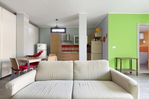 TV - The Loft Suite by BarbarHouse (Ostuni)
