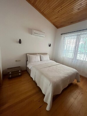 Apartamento estándar | 1 dormitorio, escritorio, espacio para trabajar con un portátil