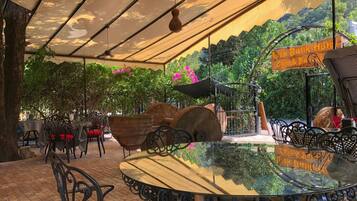 Daily local cuisine breakfast (TRY 150 per person)