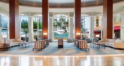 Beach resort, water sports, fishing, pools, bar, gym,restaurants,tiki bar,