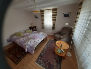 4 Schlafzimmer, WLAN, Bettwäsche