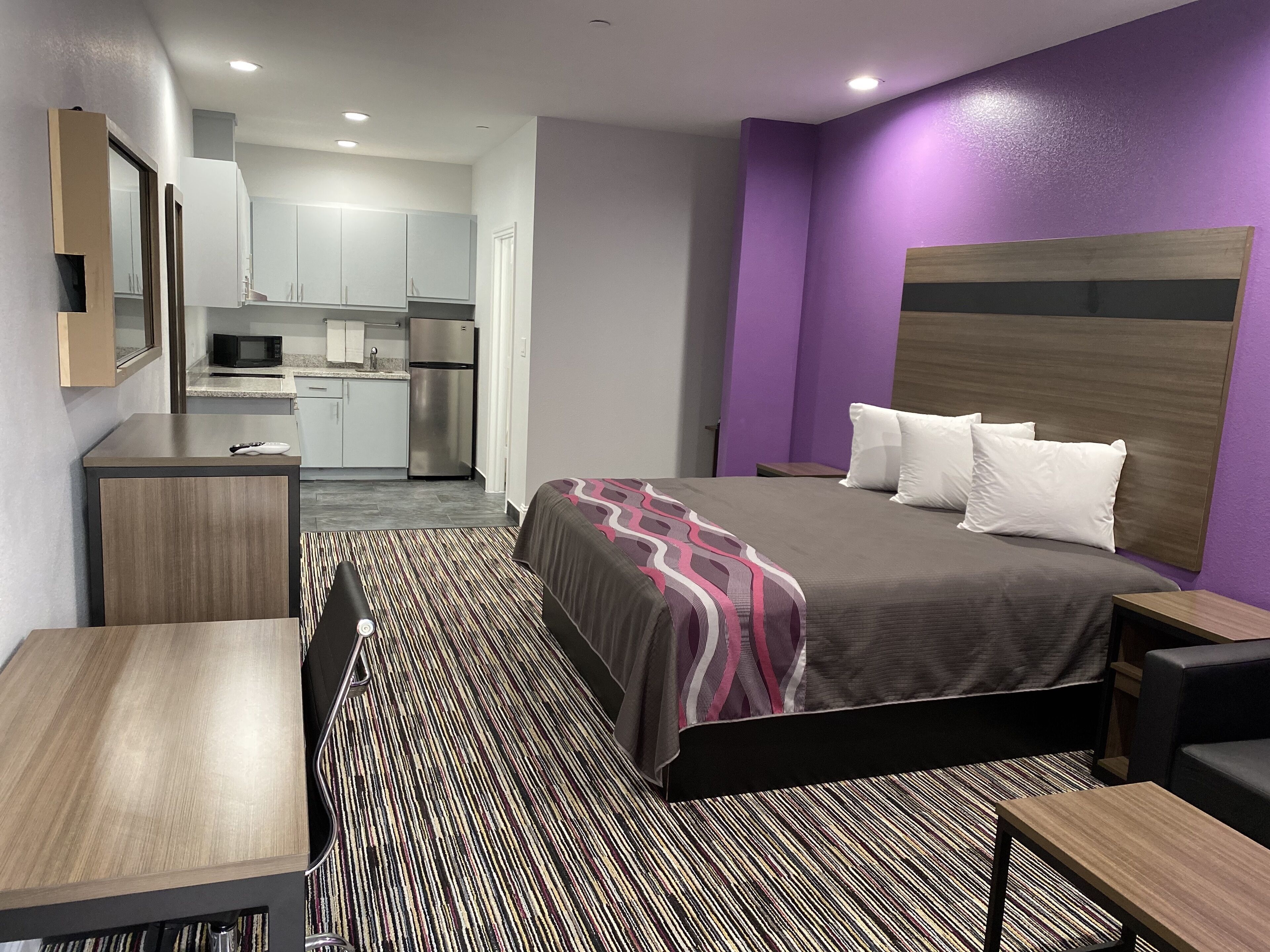 Desk, free WiFi, bed sheets
