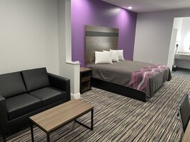 Escritorio, wifi gratis y ropa de cama 