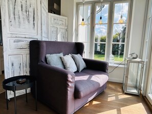 Smart-TV, Kamin, Videothek, Stereoanlage