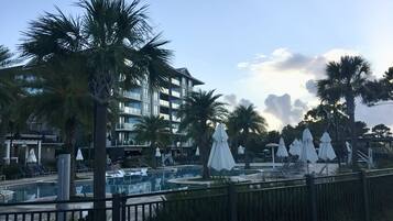 Piscine extérieure, piscine chauffée