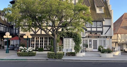 Copenhagen Airy Apartment