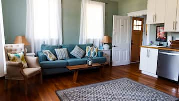 Old Laundry Cottage | Living area