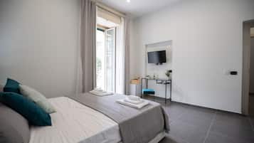 Deluxe Double Room (Castle View) | Memory foam beds, individually decorated, desk, free WiFi