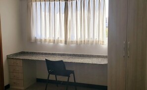 Eenvoudige studio (405) | Gratis wifi, beddengoed