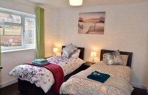2 bedrooms, iron/ironing board, WiFi, bed sheets
