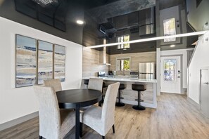 Talo (131 Kimberly Drive) | Ulkopuoli