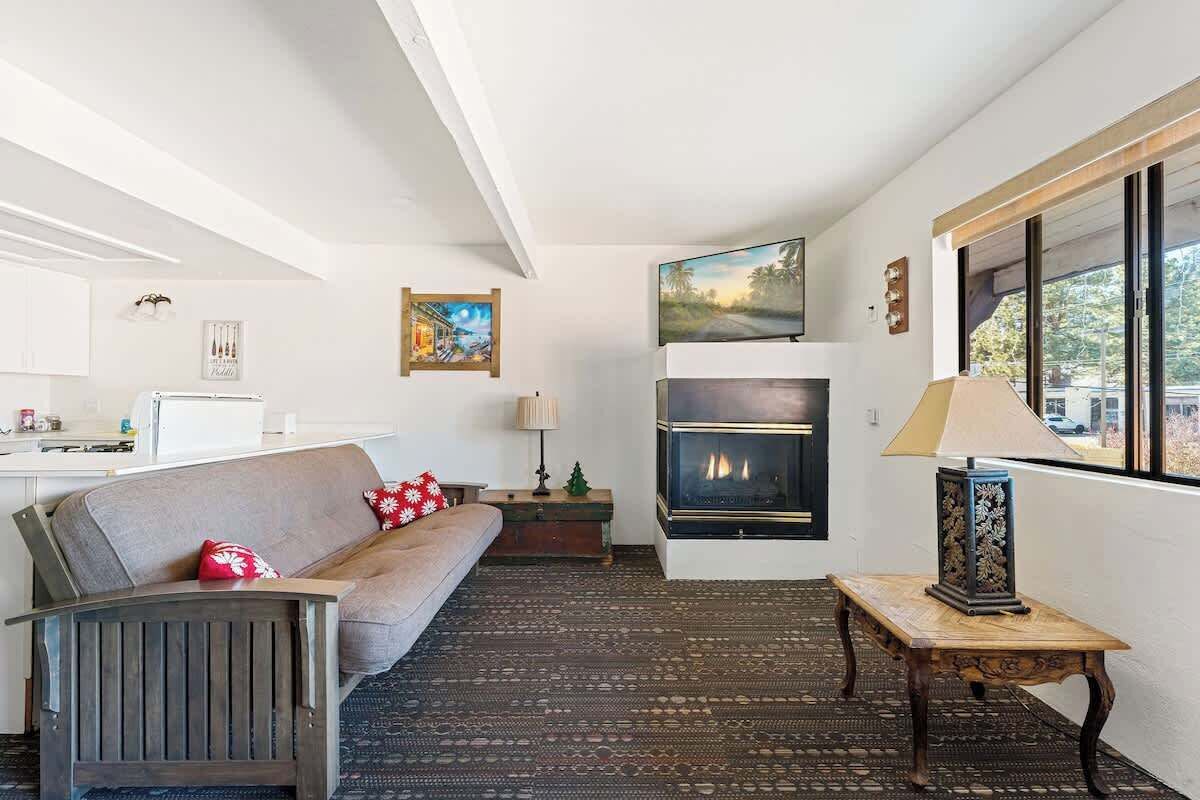 Smart TV, fireplace, offices