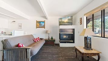 Smart TV, fireplace, offices