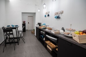 TV connectée de 32 pouces avec chaînes numériques, télévision