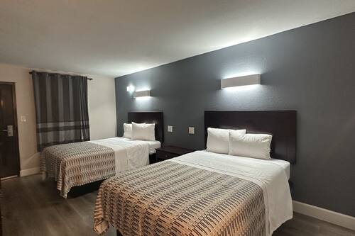 Insonorización, wifi gratis y ropa de cama