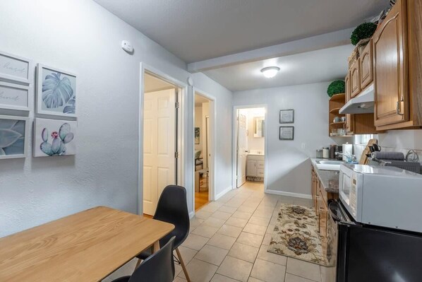 Maison (2 Bedrooms) | Restauration dans la chambre