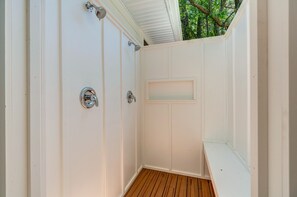 Interior - As Seen in Dwell Magazine: Stunning Modern Coastal Getaway (Rehoboth Beach)