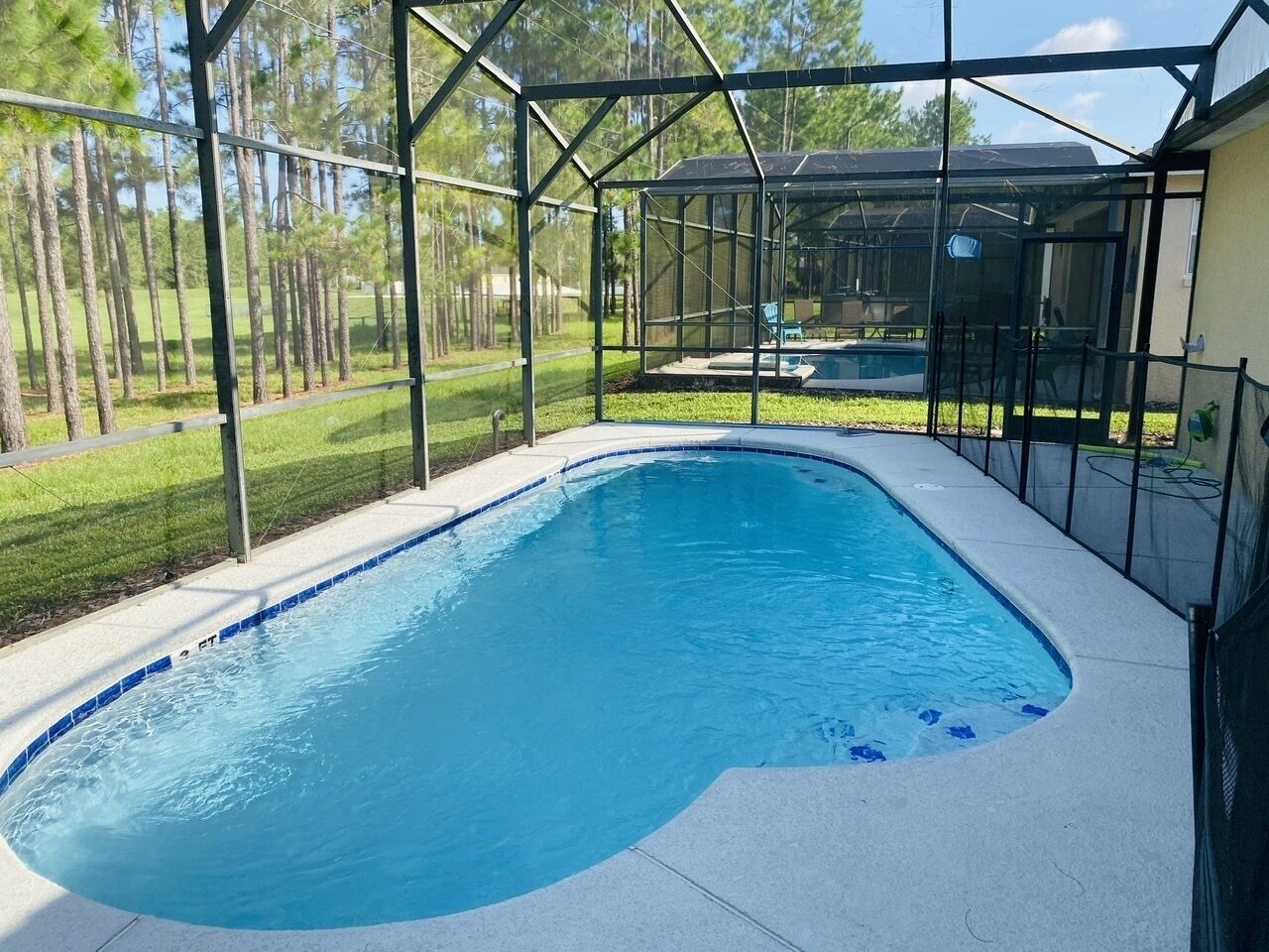  Calabay parc , 4 bedroom, 3 bath home with pool and game room