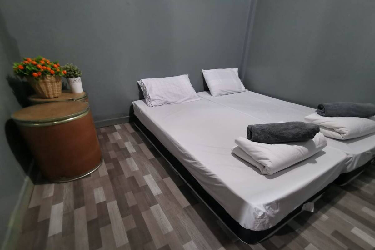 In-room safe, soundproofing