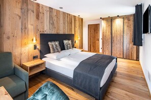 1 quarto, Wi-Fi de cortesia, roupa de cama