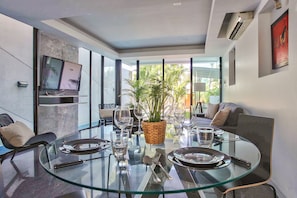 Villa Deluxe | Restauration dans la chambre