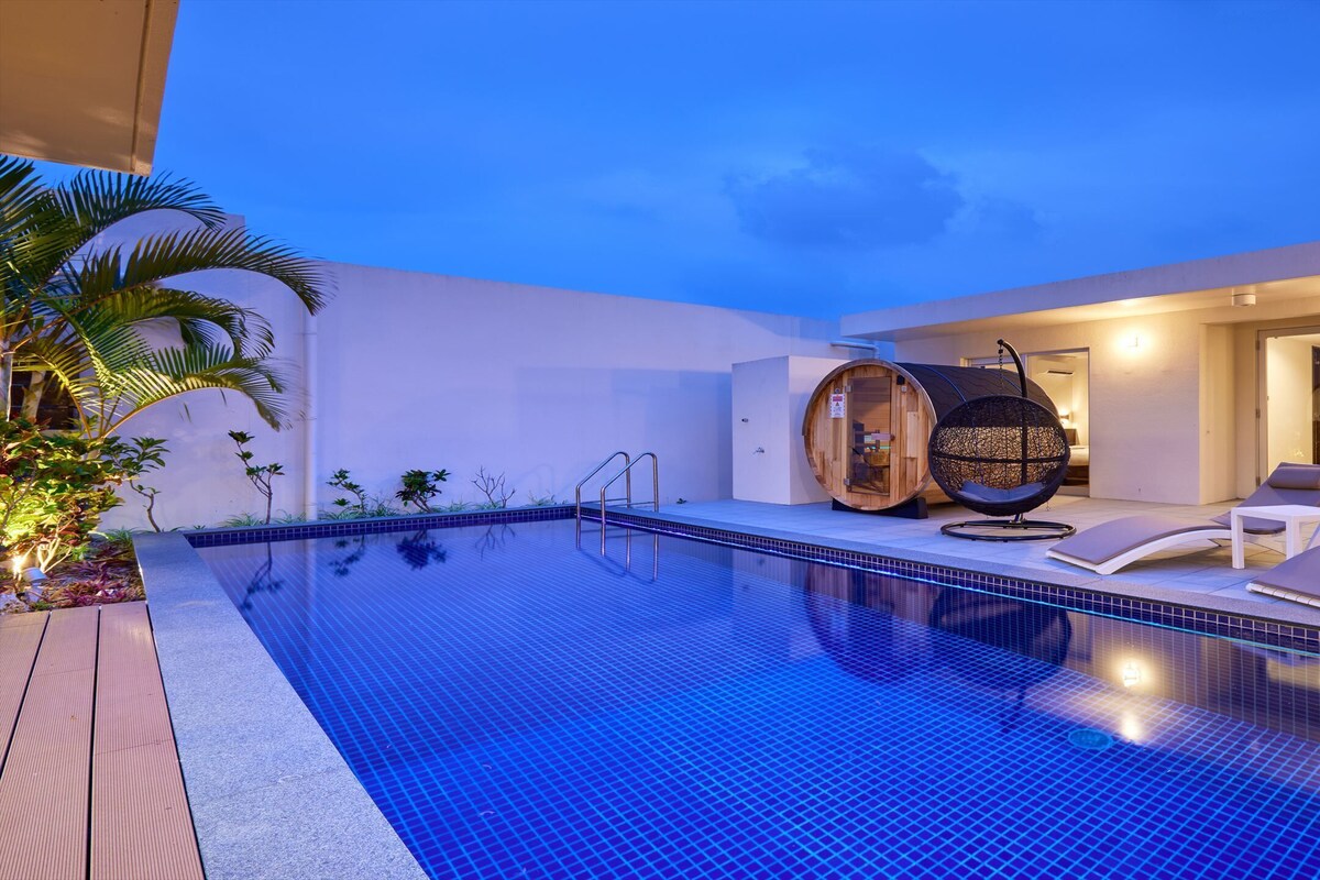 Private Pool & Sauna Villa, Non Smoking | 3 bedrooms, down comforters, WiFi (free), bed sheets