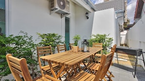 Outdoor dining - Pool Villa Pattaya - Walking Street C3 (Pattaya)