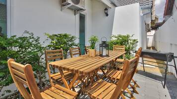 Tempat makan outdoor