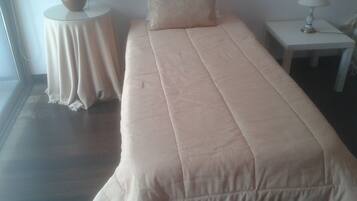 1 bedroom, internet, bed sheets, wheelchair access