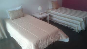 1 soverom, internettilgang, sengetøy og rullestolvennlig