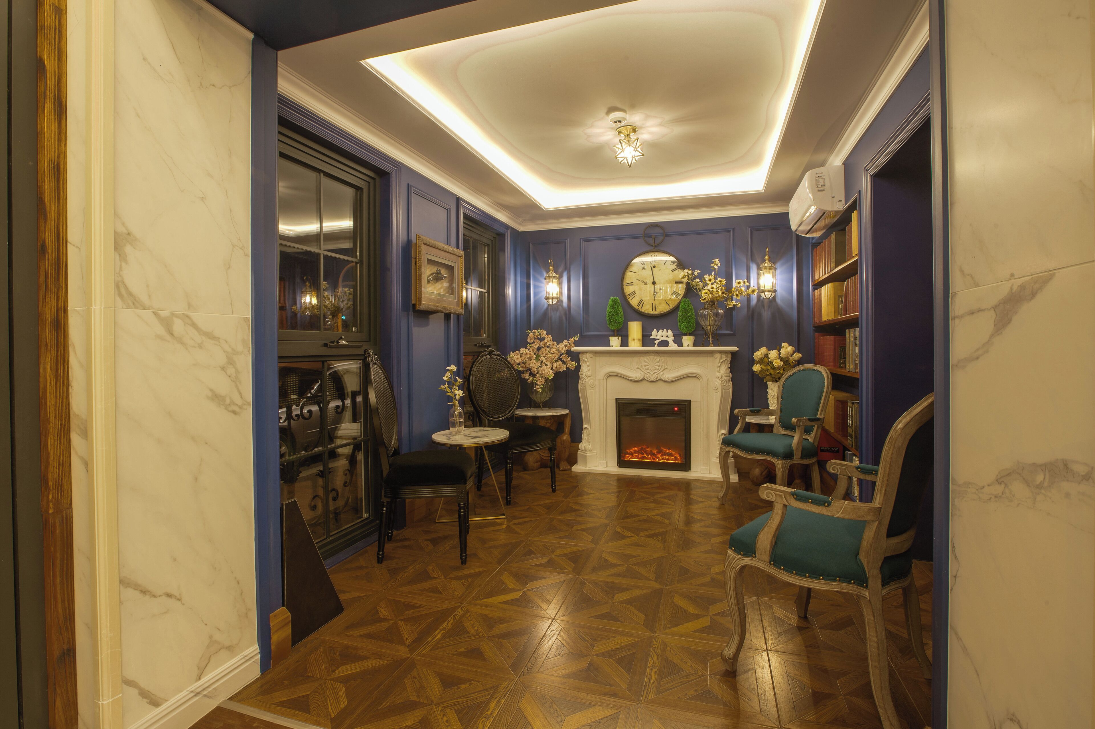 Photo - The Salisbury