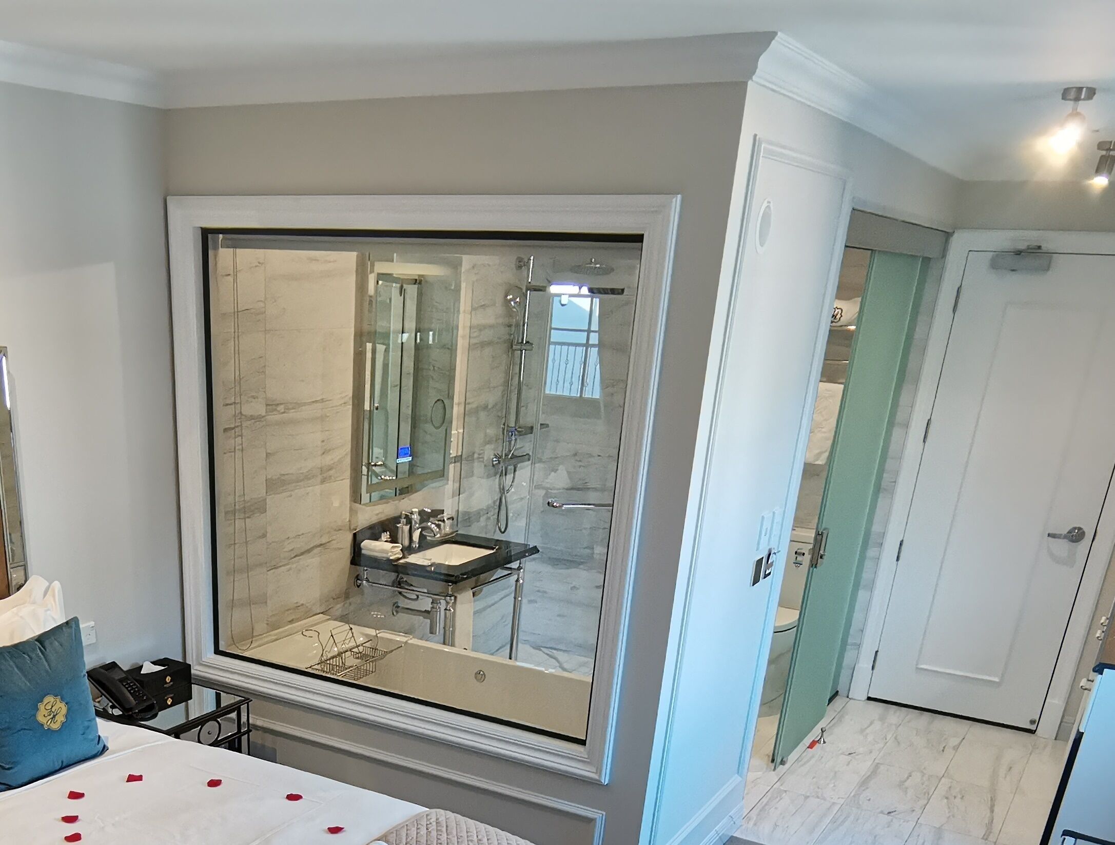 Photo - The Salisbury