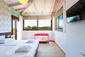 4 bedrooms, iron/ironing board, travel cot, free WiFi