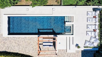 Piscina stagionale all'aperto